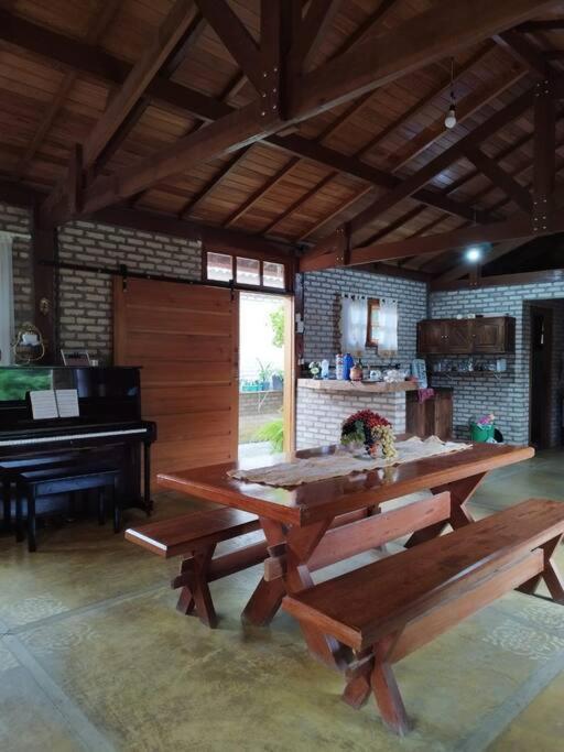 Sitio Com Jaccuzi, Fogao A Lenha